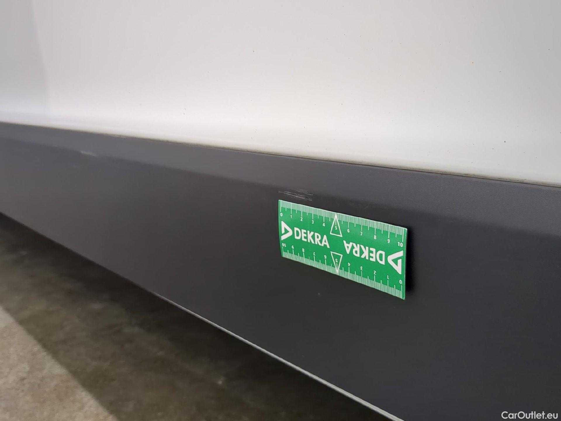  Renault  Trafic RENAULT  VU 4p Fourgon FG GCF L2H1 1300 dCi 120 #27