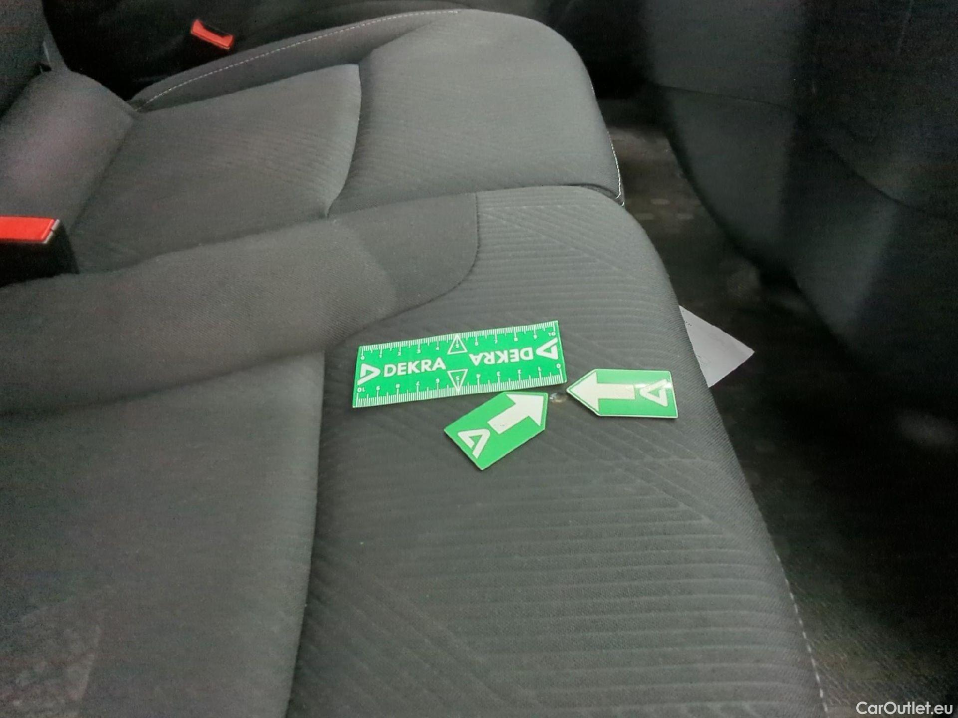  Renault  Trafic RENAULT  VU 4p Fourgon FG GCF L2H1 1300 dCi 120 #20