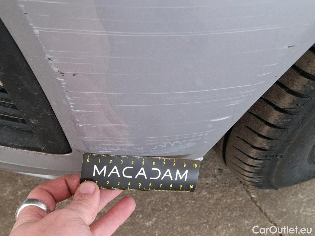  Volvo  XC60 VOLVO  5p SUV B4 AWD 197 Geartro 8 Momentum #9