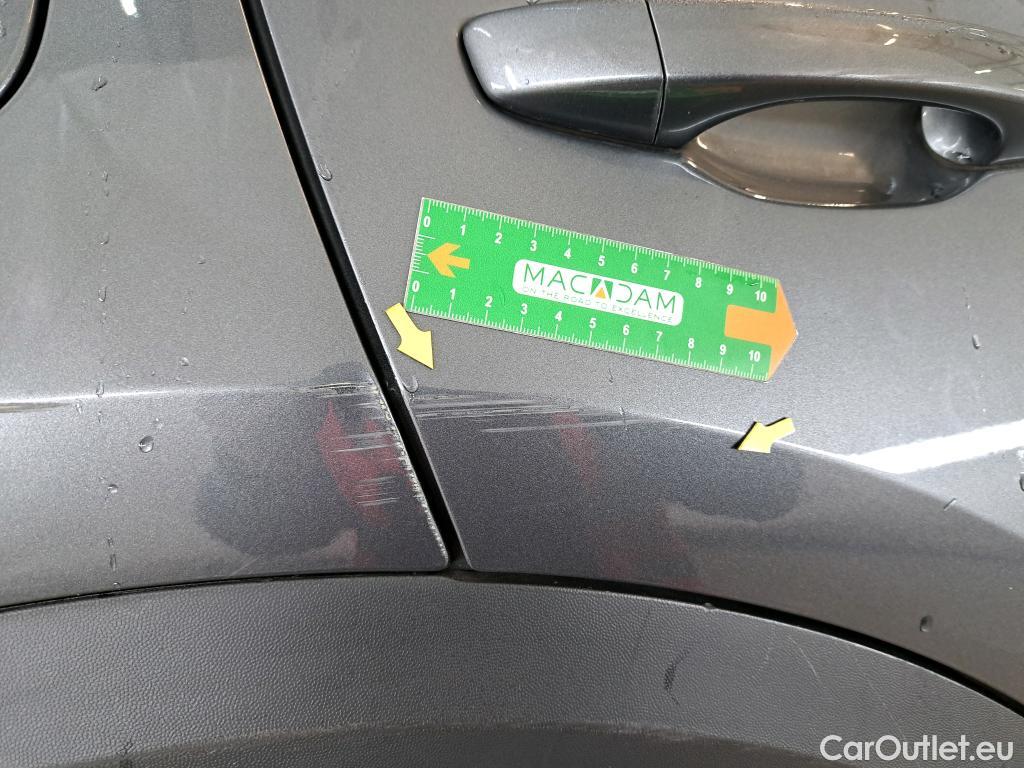  Volkswagen  T-ROC VOLKSWAGEN  / 2017 / 5P / SUV 1.5 TSI 150 EVO CARAT EXCLUSIVE DSG7 #22