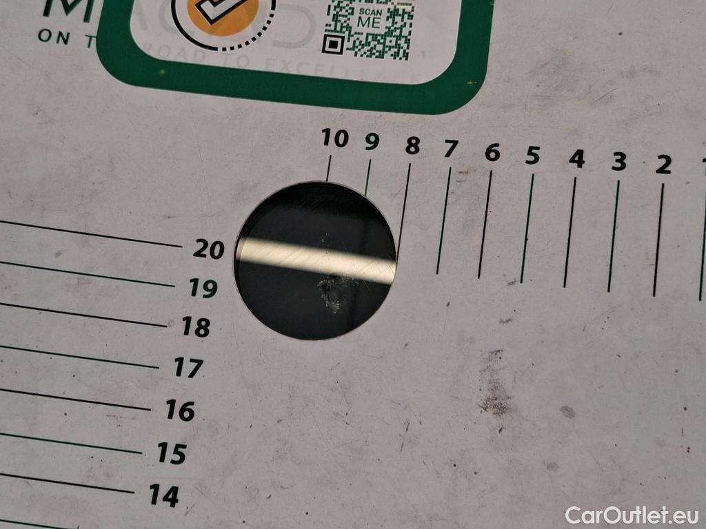  Volvo  XC60 VOLVO  5p SUV B4 AWD 197 Geartro 8 Momentum #2