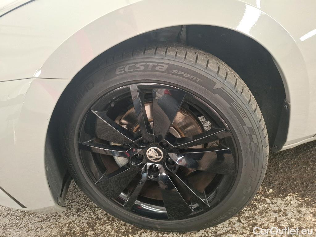  Skoda  Superb SKODA  Combi / 2019 / 5P / Break 1.4 TSI PHEV 218ch DSG6 Sportline #6