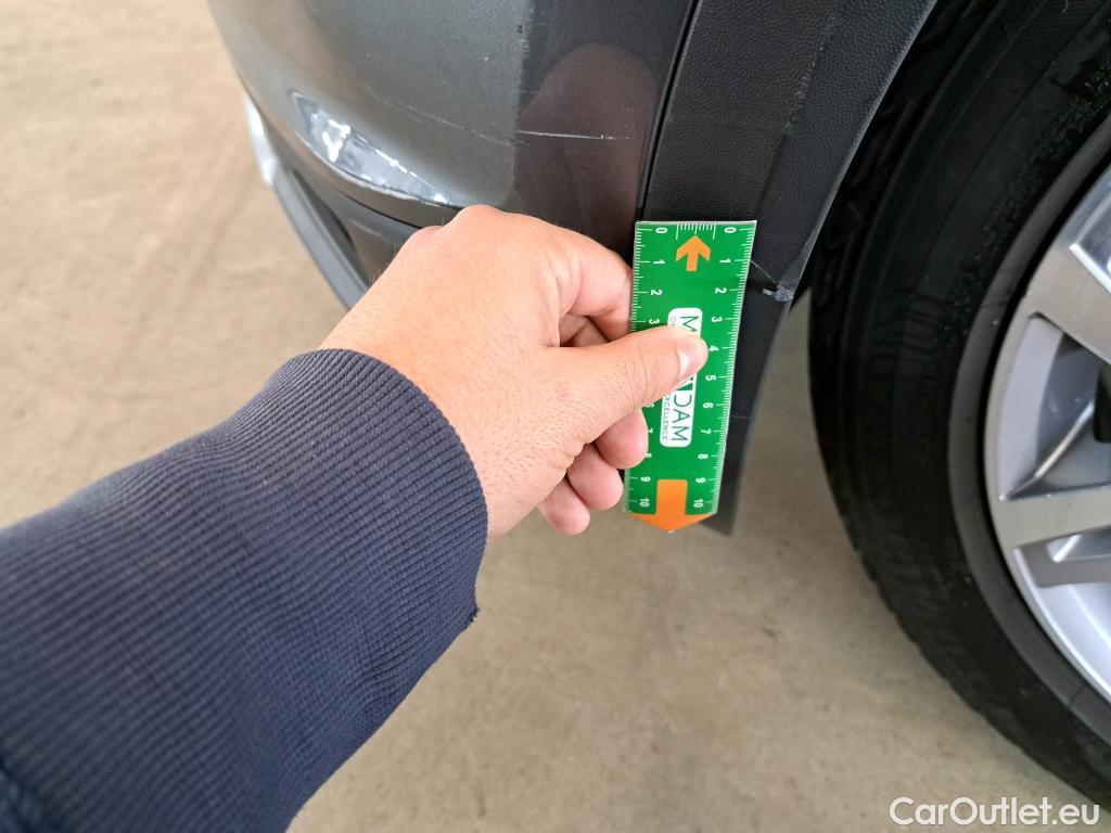  Volkswagen  T-ROC VOLKSWAGEN  / 2017 / 5P / SUV 1.5 TSI 150 EVO CARAT EXCLUSIVE DSG7 #30