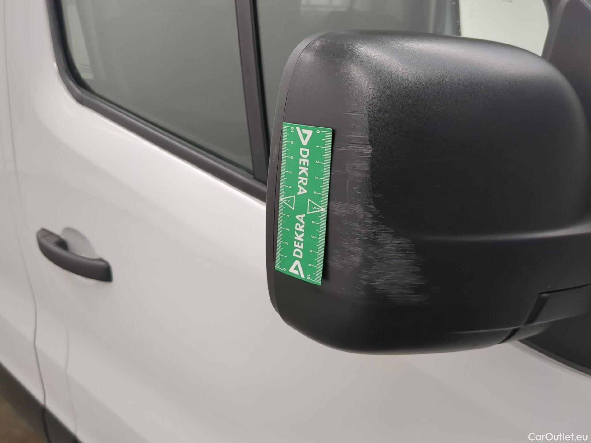  Renault  Trafic RENAULT  VU 4p Fourgon FG GCF L2H1 1300 dCi 120 #18