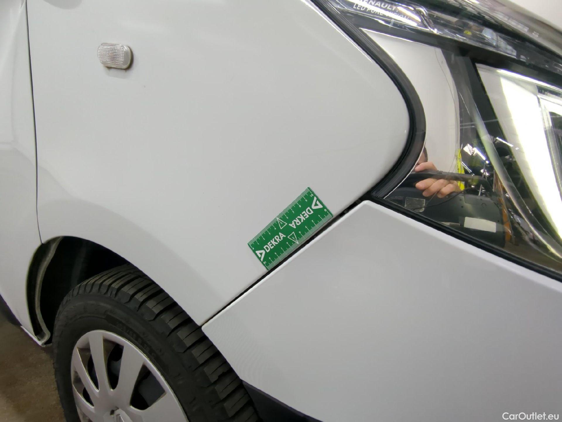  Renault  Trafic RENAULT  VU 4p Fourgon FG GCF L2H1 1300 dCi 120 #23