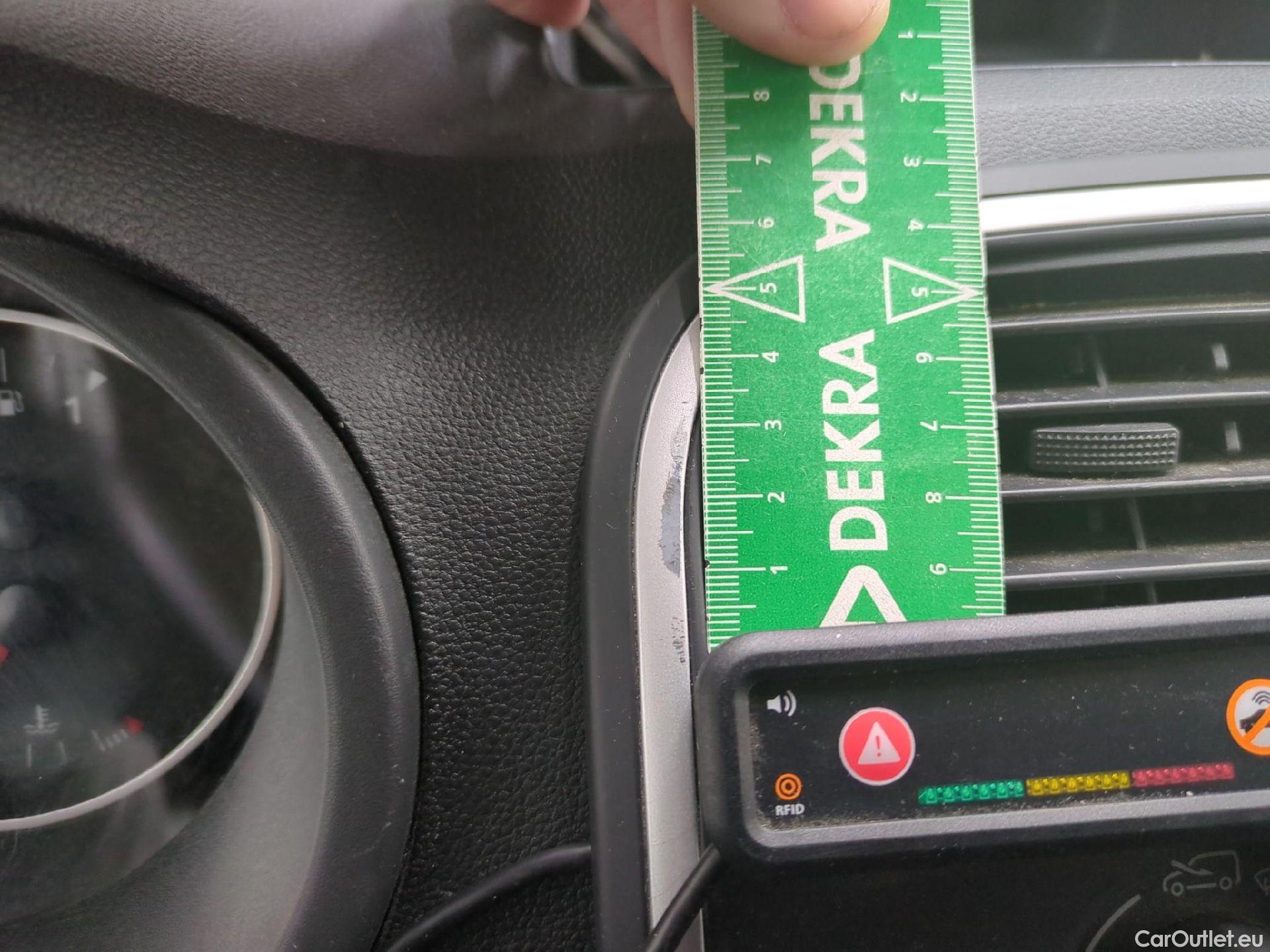  Renault  Kangoo  II Express Maxi Extra (Série Spéciale) 1.5 dCi 95CV BVM6 E6dT #104