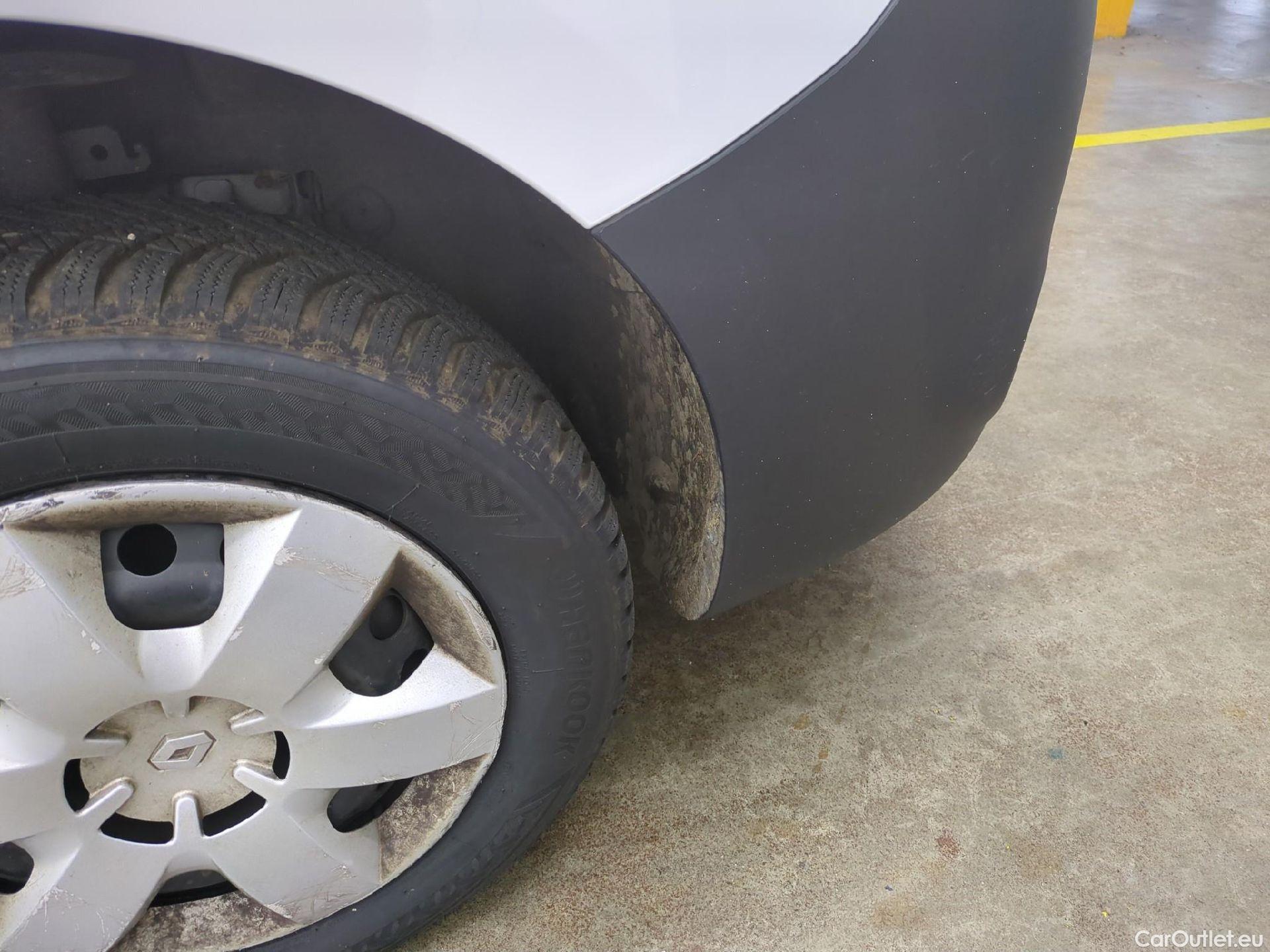  Renault  Kangoo  II Express Maxi Extra (Série Spéciale) 1.5 dCi 95CV BVM6 E6dT #100