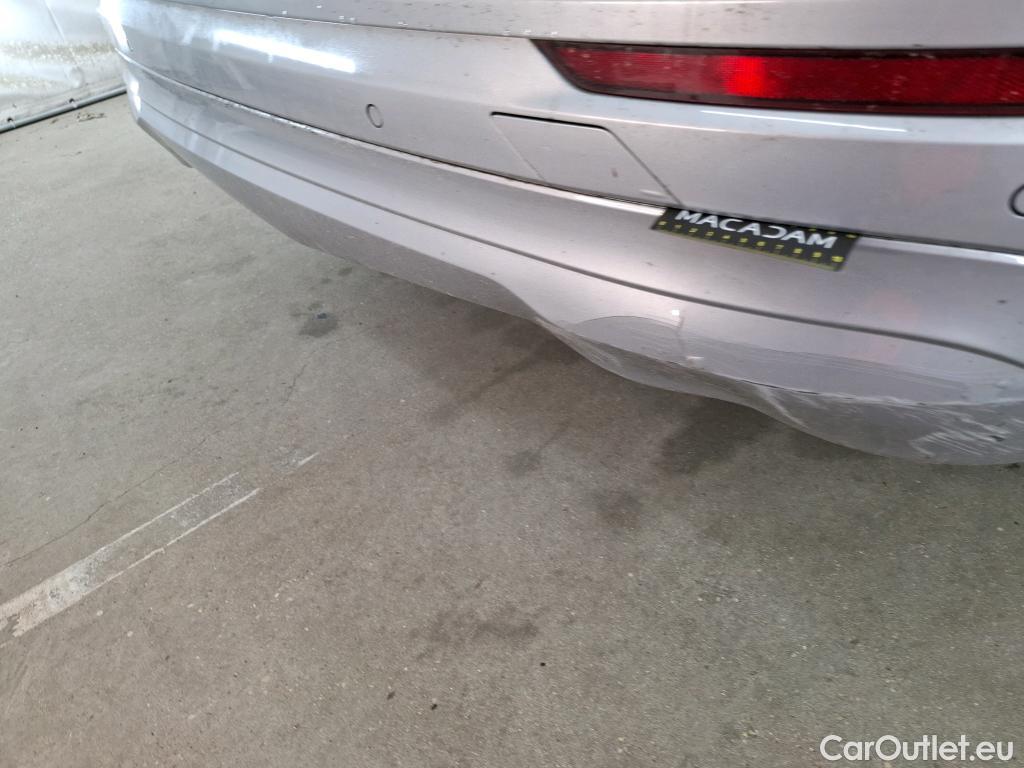  Volvo  XC60 VOLVO  5p SUV B4 AWD 197 Geartro 8 Momentum #3