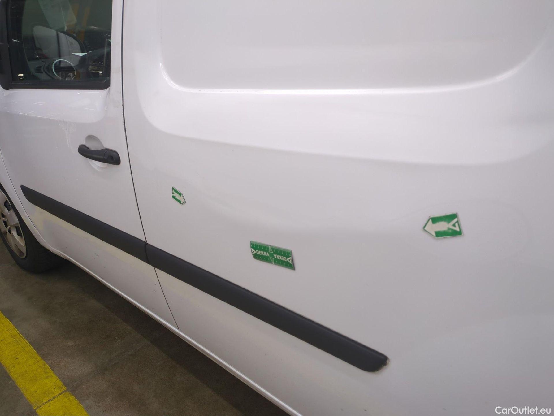  Renault  Kangoo  II Express Maxi Extra (Série Spéciale) 1.5 dCi 95CV BVM6 E6dT #30