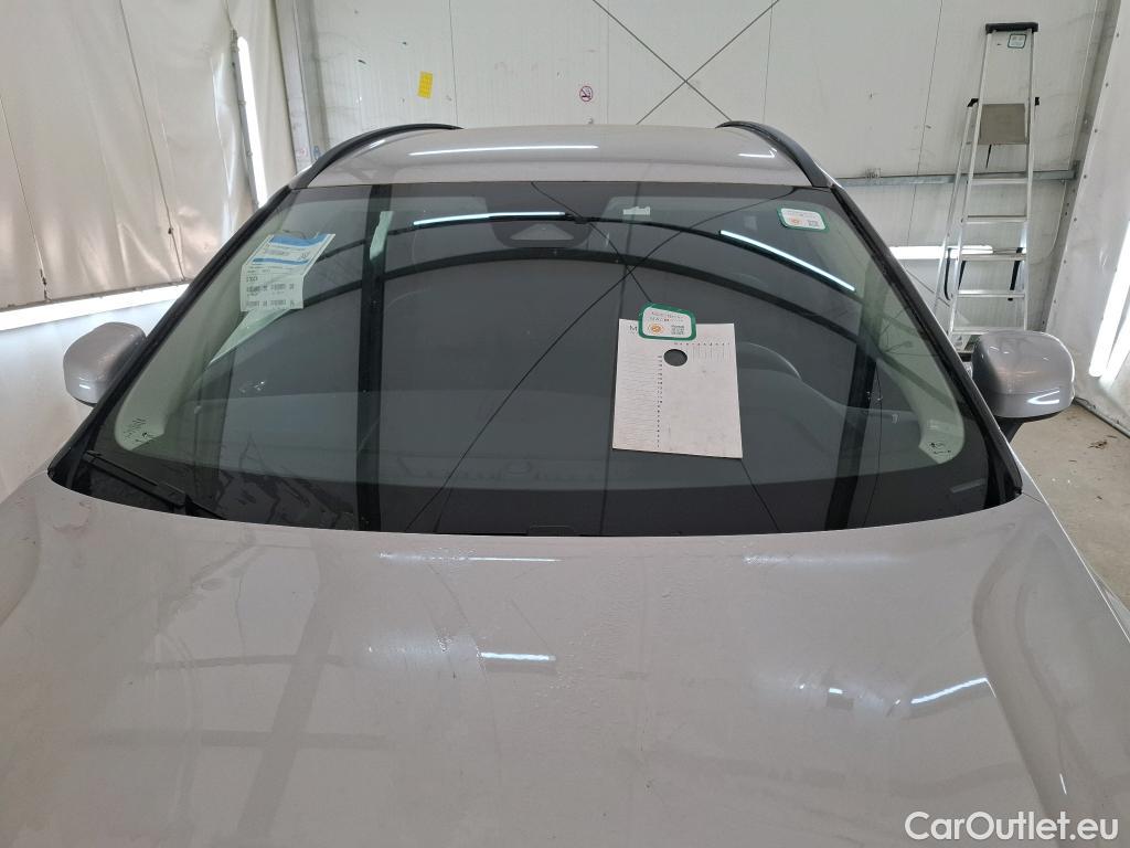  Volvo  XC60 VOLVO  5p SUV B4 AWD 197 Geartro 8 Momentum #13