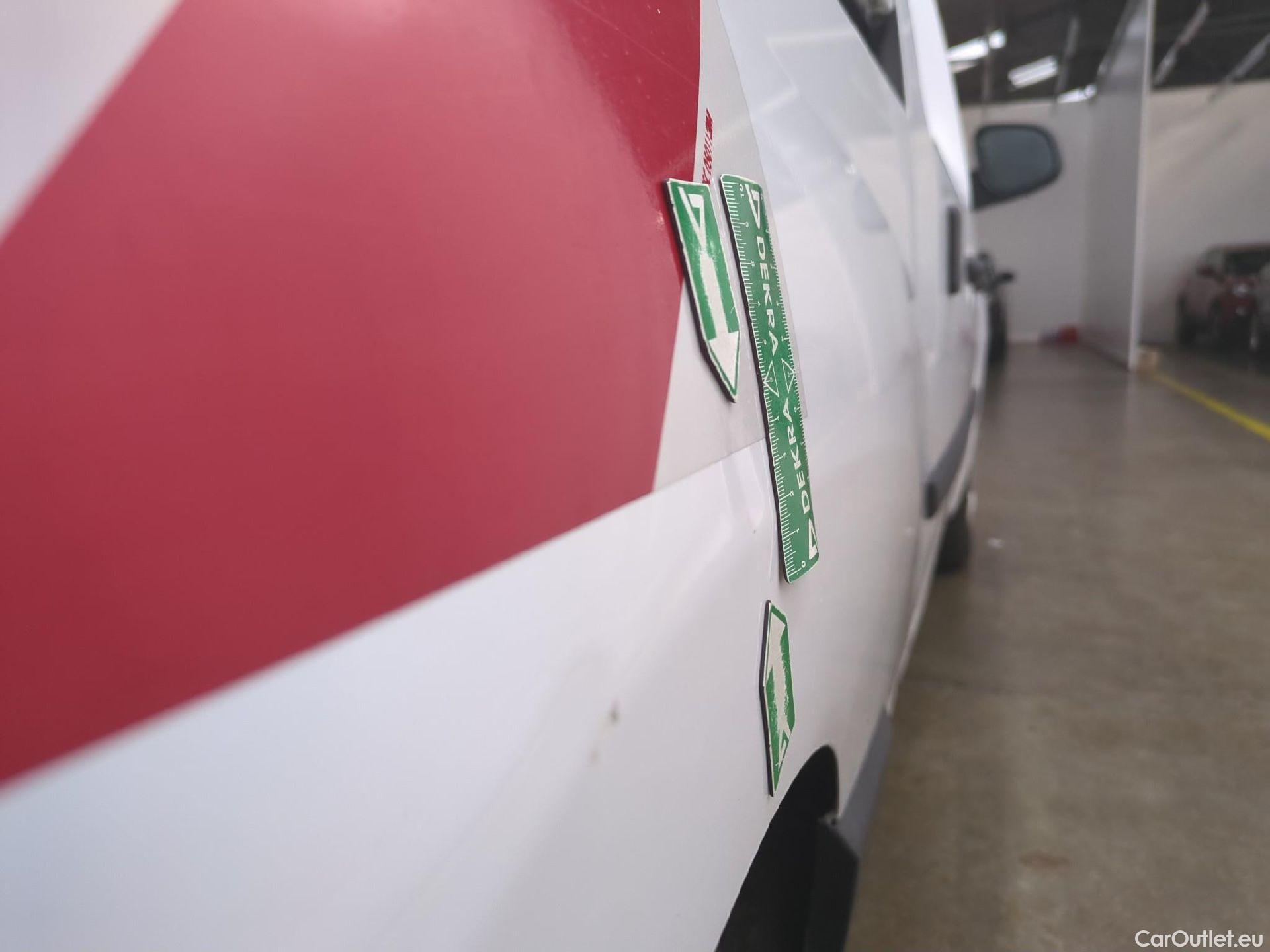  Renault  Kangoo  II Express Maxi Extra (Série Spéciale) 1.5 dCi 95CV BVM6 E6dT #67