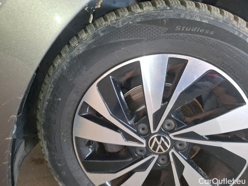  Volkswagen  Polo  VI Lounge Business 1.0 80CV BVM5 E6d #37