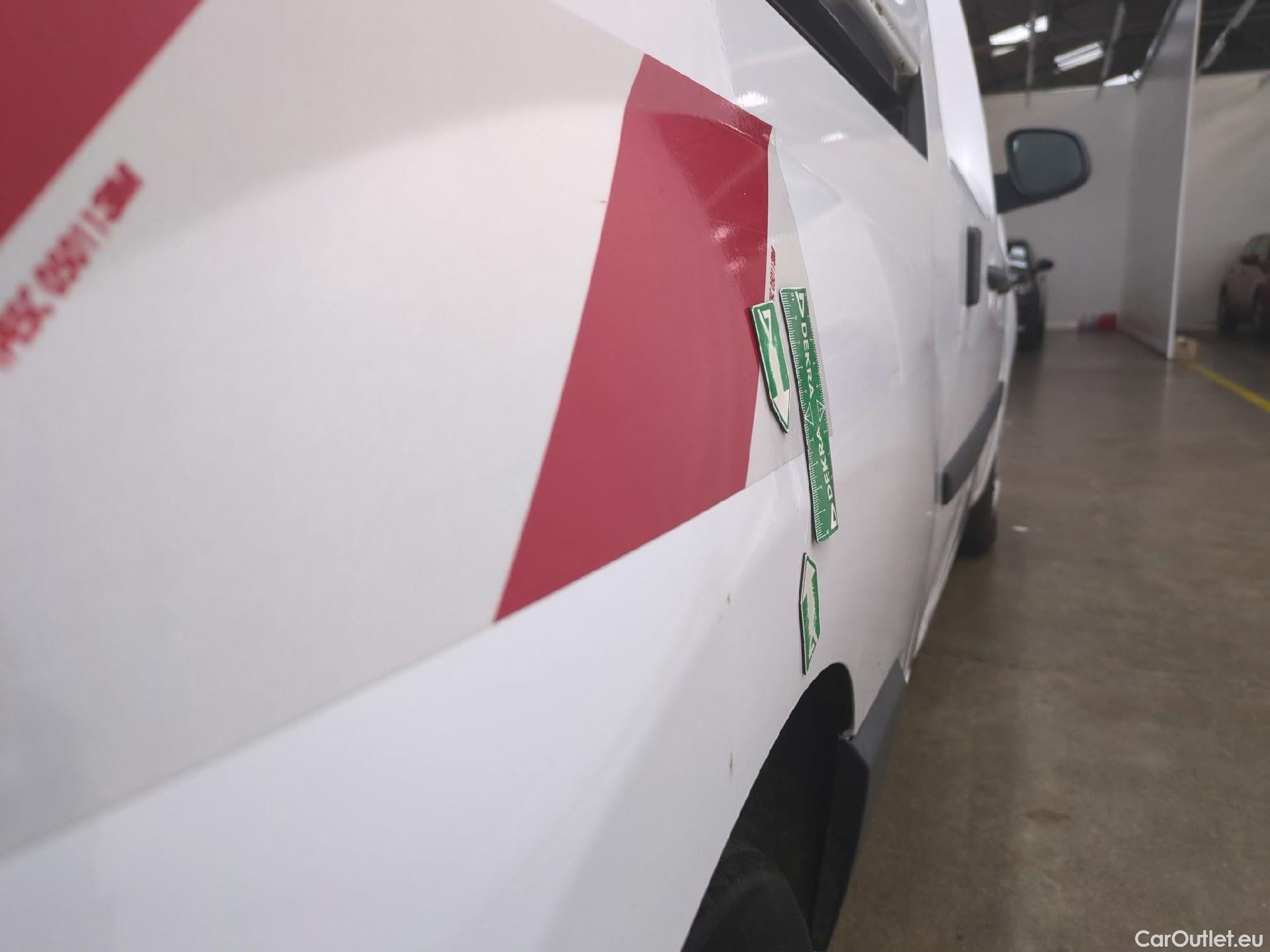  Renault  Kangoo  II Express Maxi Extra (Série Spéciale) 1.5 dCi 95CV BVM6 E6dT #64