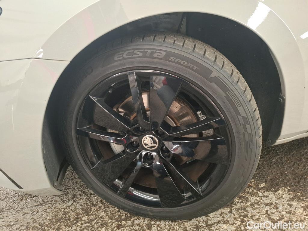  Skoda  Superb SKODA  Combi / 2019 / 5P / Break 1.4 TSI PHEV 218ch DSG6 Sportline #9