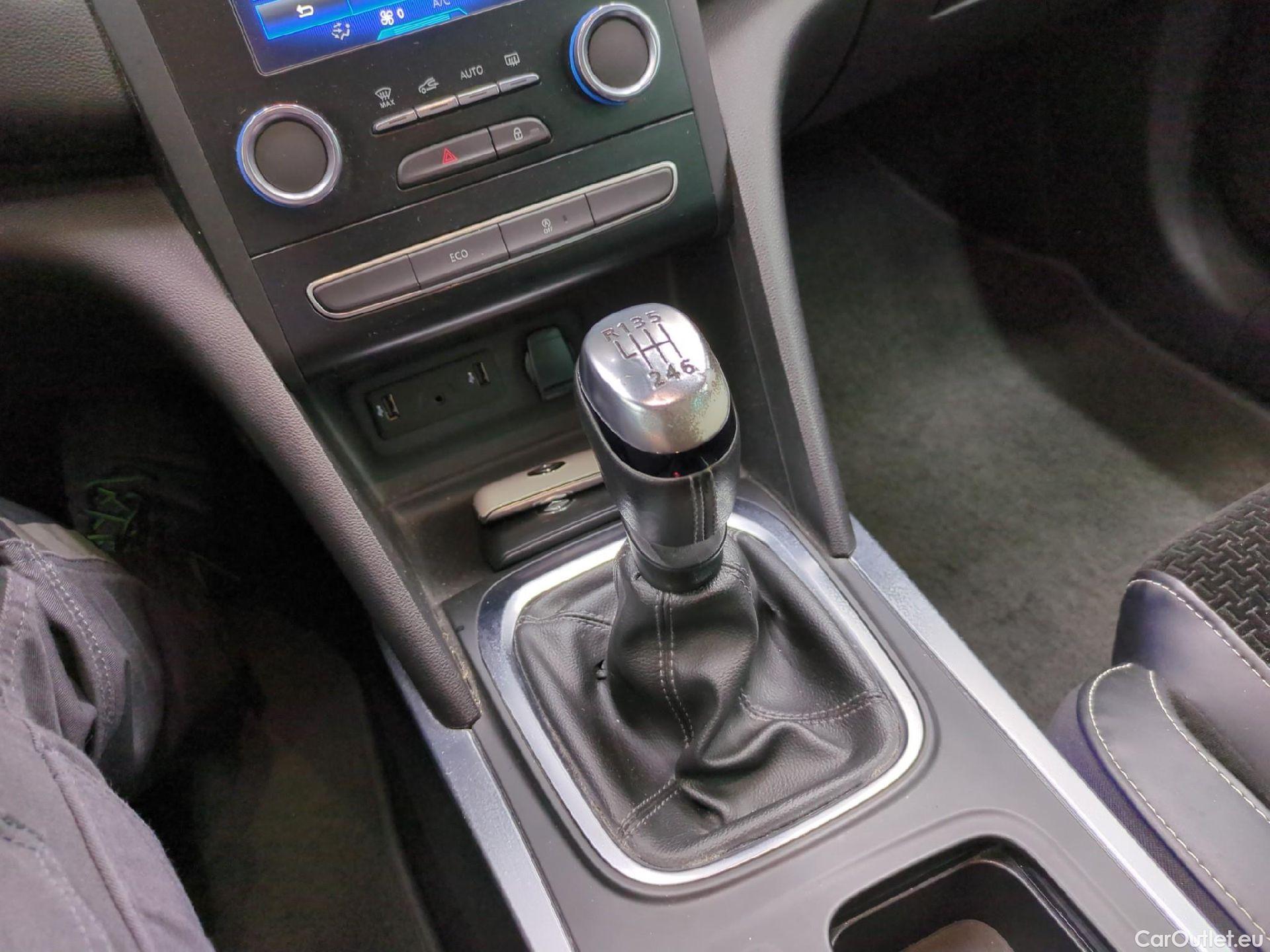  Renault  Megane  IV Grandtour Business Intens 1.5 dCi 115CV BVM6 E6dT #28