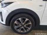  KIA  STONIC KIA  / 2017 / 5P / SUV 1.0 T-GDI 74KW MHEV STYLE #47