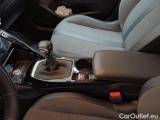  Peugeot  208 PEUGEOT  / 2019 / 5P / BERLINA ALLURE PACK BLUEHDI 100 S/S #100