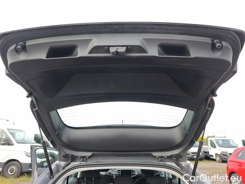  Peugeot  308 -SW  (P5) (2021)  SW 1.5BHDi 130 ACTIVE P 5d #13