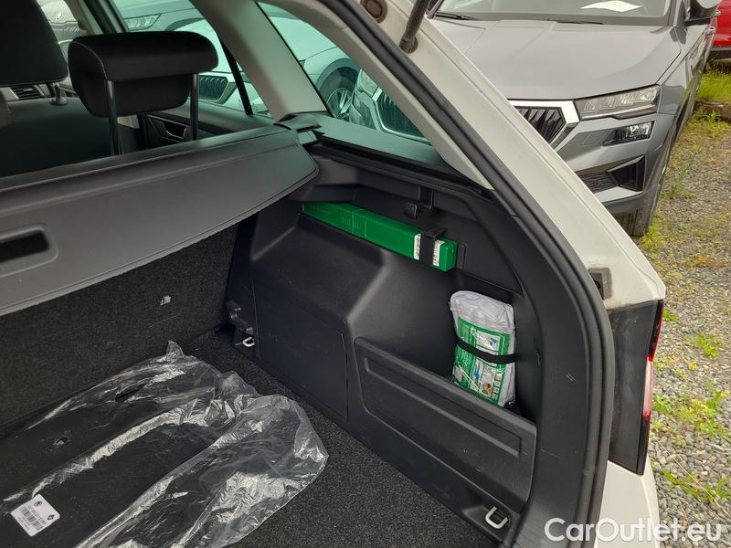  Skoda  Fabia  Combi (2015) Com.1.0TSI 70 Ambition 5d #10