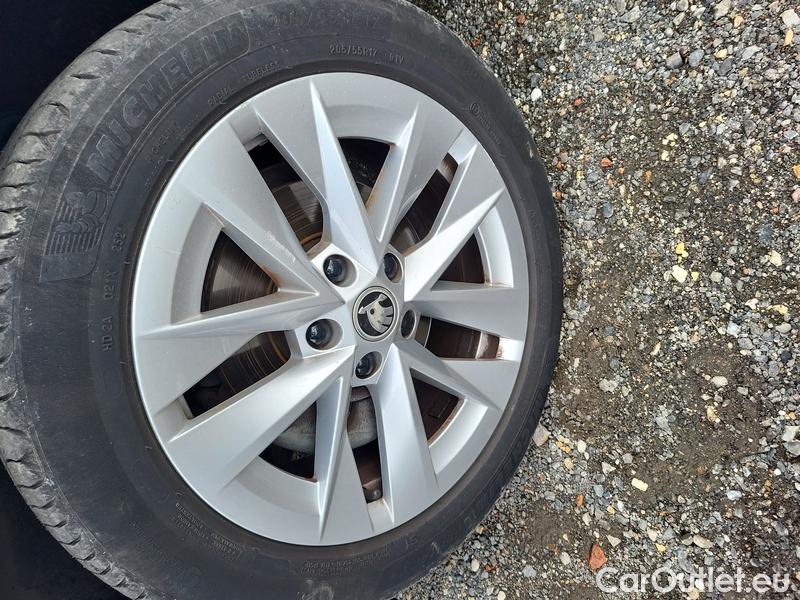  Skoda  Octavia  Combi (NX3)(2020) Oct.Combi 2.0TDI 85 Style #21