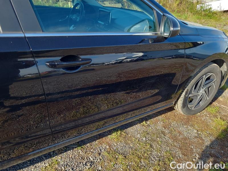  Hyundai  i30  (PD)(01.2017  ->)  kom.1.6CRDi 115 Smart #18