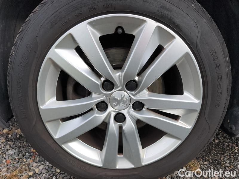  Peugeot  308 -SW  (P5) (2021)  SW 1.5BHDi 130 ACTIVE P 5d #3