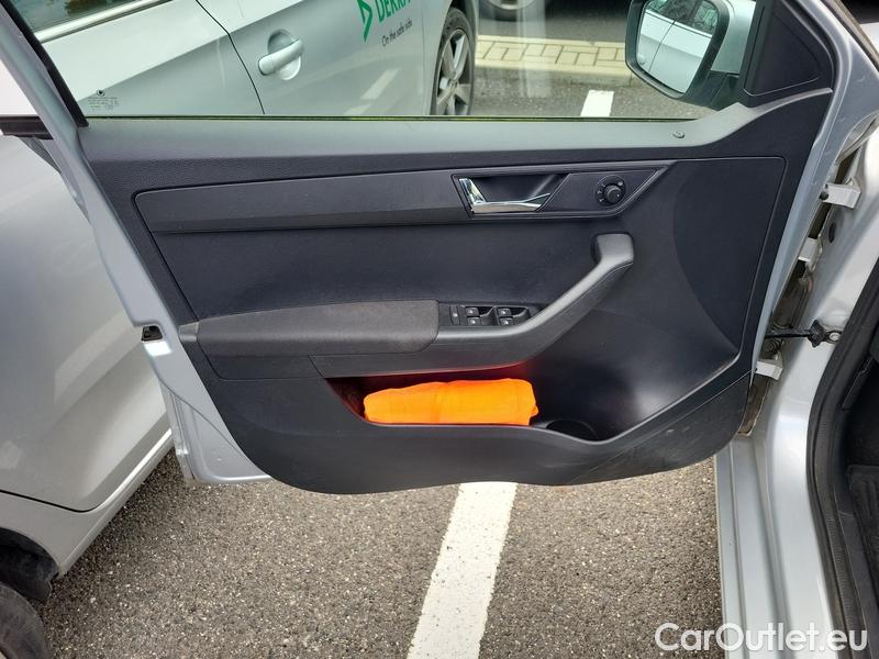  Skoda  Fabia  Combi (2015)  Com.1.0TSI 70 Style #4