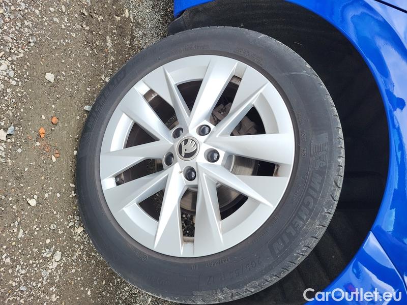  Skoda  Octavia  Combi (NX3)(2020) Oct.Combi 2.0TDI 85 Style #23