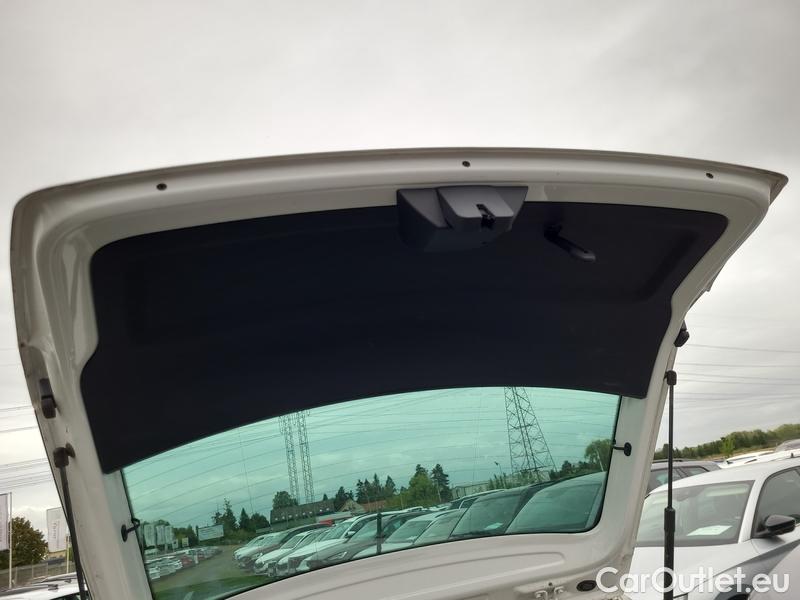  Skoda  Fabia  Combi (2015) Com.1.0TSI 70 Ambition 5d #9