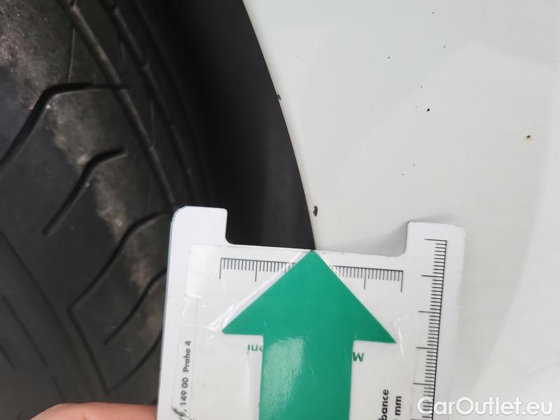  Volkswagen  Passat  Pas.Var.2.0TDI 110 Elegance AT #10