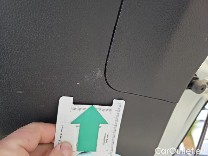  Volkswagen  Passat  Pas.Var.2.0TDI 110 Elegance AT #15