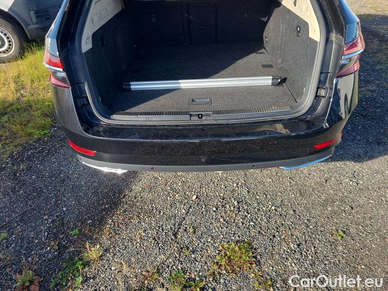  Skoda  Superb  Combi (3V5)(2015) Supe.2.0TDI 147 L&K Combi Aut #26