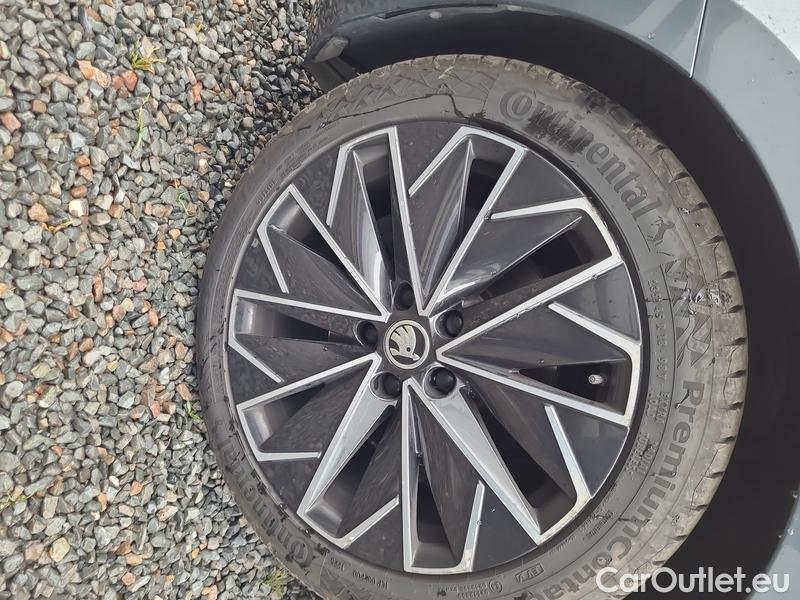  Skoda  Superb  Combi (3T5)(2010) Sup.C.FL2.0TDI 140 L&K 4x4 AT #2