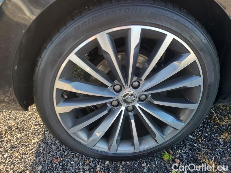  Skoda  Superb  Combi (3V5)(2015) Supe.2.0TDI 147 L&K Combi Aut #5