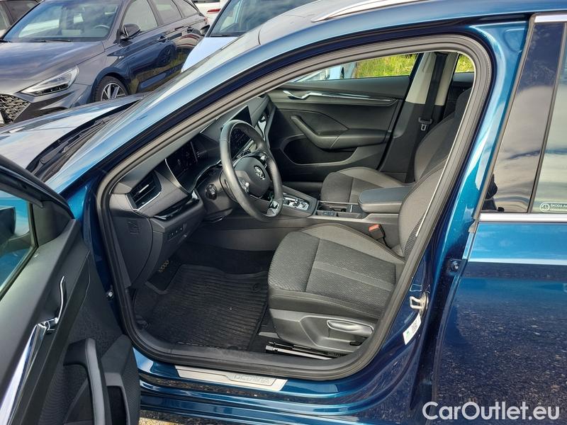  Skoda  Octavia  Combi (NX3)(2020) Oct.Combi 1.5TSI 110 Style Aut #15