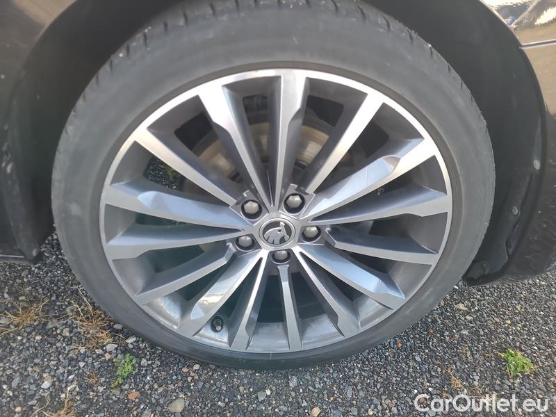  Skoda  Superb  Combi (3V5)(2015) Supe.2.0TDI 147 L&K Combi Aut #27