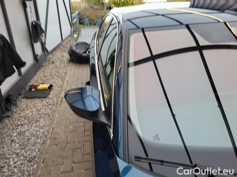  Skoda  Octavia  Lim. (NX3)(2020) Oct.2.0TDI 110 Style 5d #2