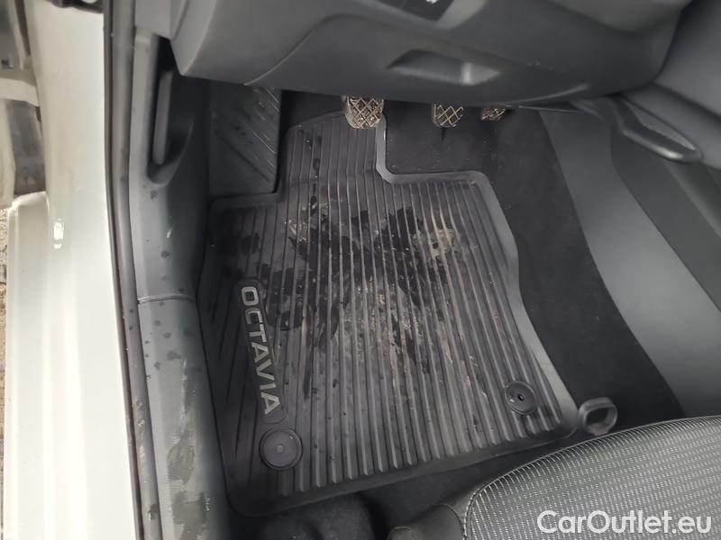  Skoda  Octavia  Combi (NX3)(2020) Oct.Combi 2.0TDI 85 Ambition #7