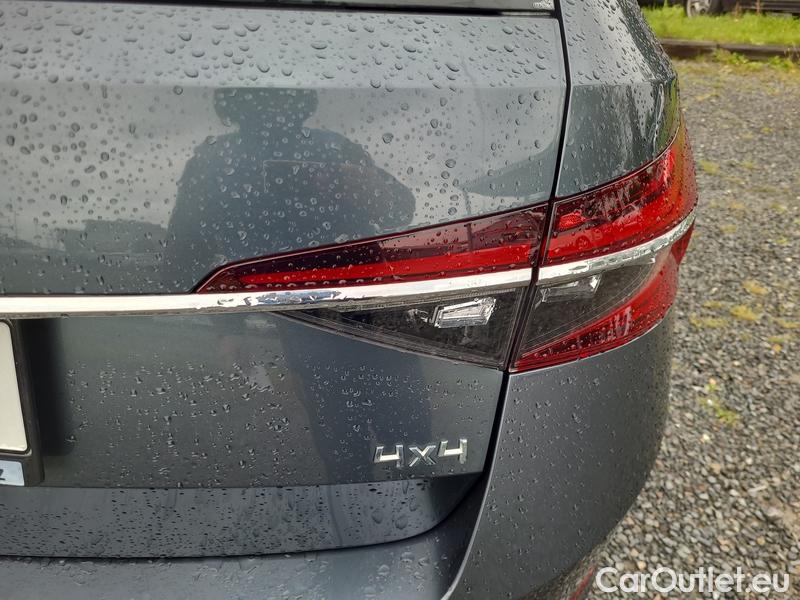  Skoda  Superb  Combi (3T5)(2010) Sup.C.FL2.0TDI 140 L&K 4x4 AT #16