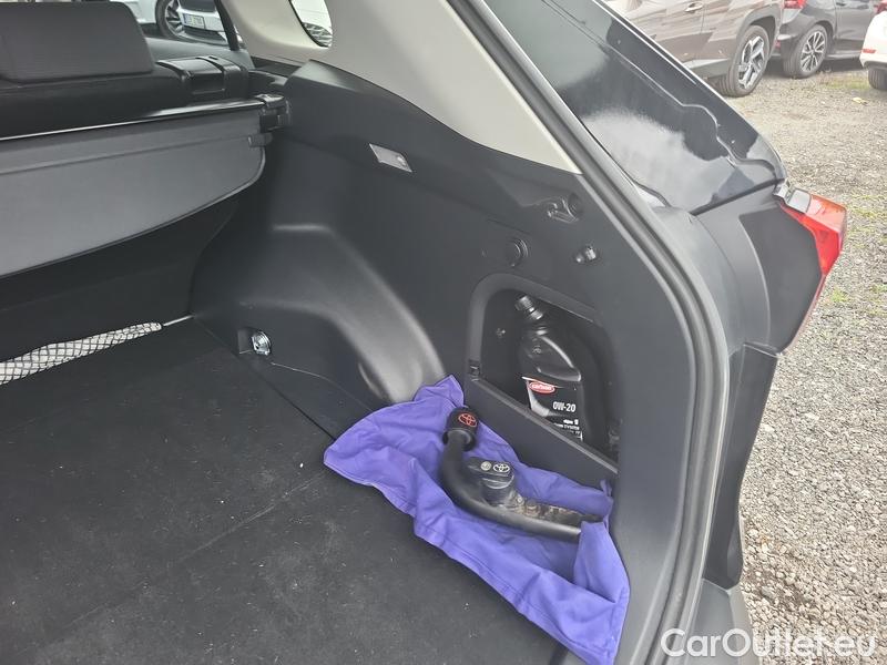  Toyota  RAV4  2019  2.5 Hyb Comfort e-CVT 5d #10