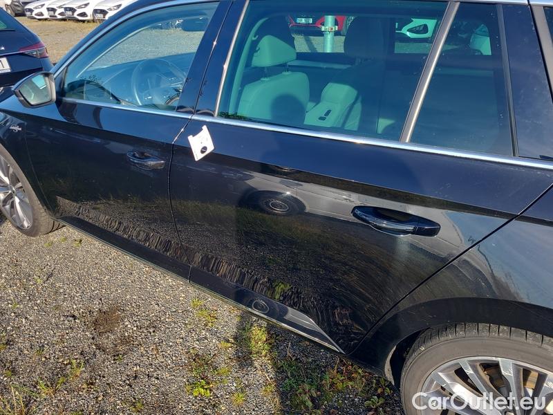  Skoda  Superb  Combi (3V5)(2015) Supe.2.0TDI 147 L&K Combi Aut #2