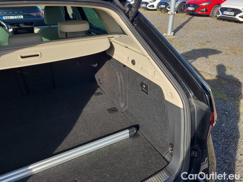  Skoda  Superb  Combi (3V5)(2015) Supe.2.0TDI 147 L&K Combi Aut #28