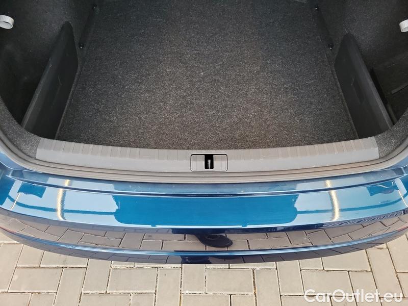  Skoda  Octavia  Lim. (NX3)(2020) Oct.2.0TDI 110 Style 5d #7