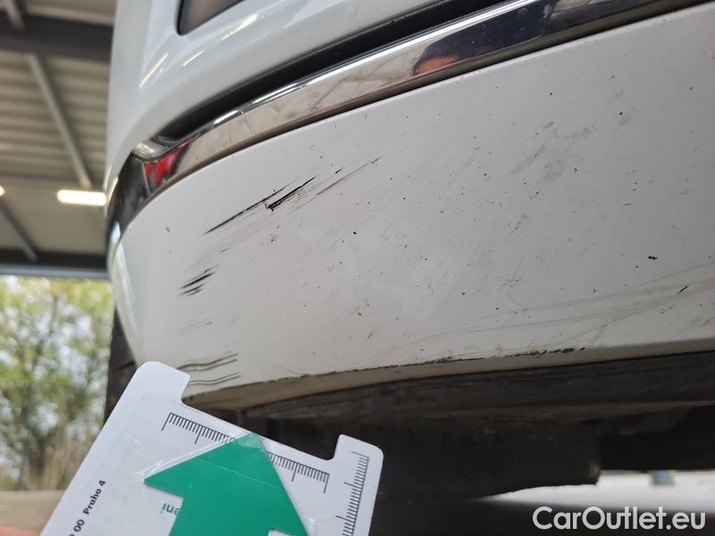  Volkswagen  Passat  Pas.Var.2.0TDI 110 Elegance AT #1