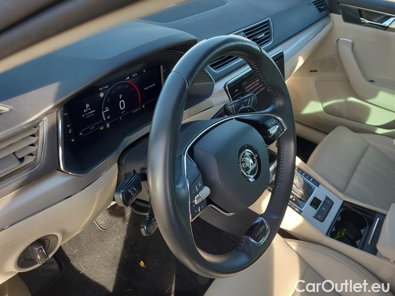  Skoda  Superb  Combi (3V5)(2015) Supe.2.0TDI 147 L&K Combi Aut #21