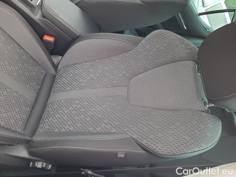  Skoda  Octavia  Lim. (NX3)(2020) Oct. 2.0TDI 110 Style AT 5d #6