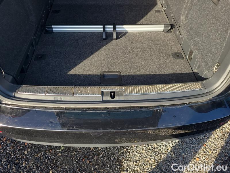  Skoda  Superb  Combi (3V5)(2015) Supe.2.0TDI 147 L&K Combi Aut #20