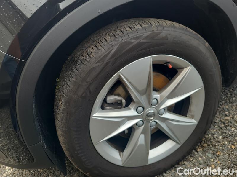  Volvo  XC 40  (2017->) XC40 B3 Core AT 5d #1