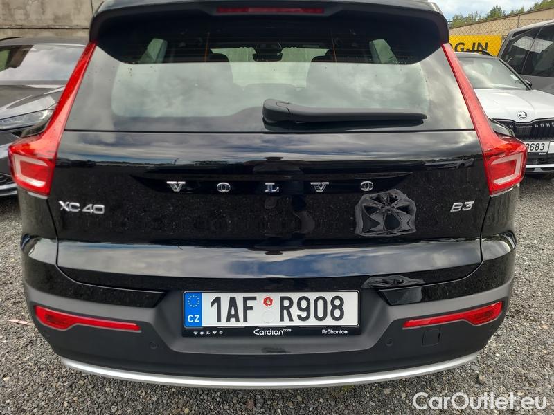  Volvo  XC 40  (2017->) XC40 B3 Core AT 5d #8