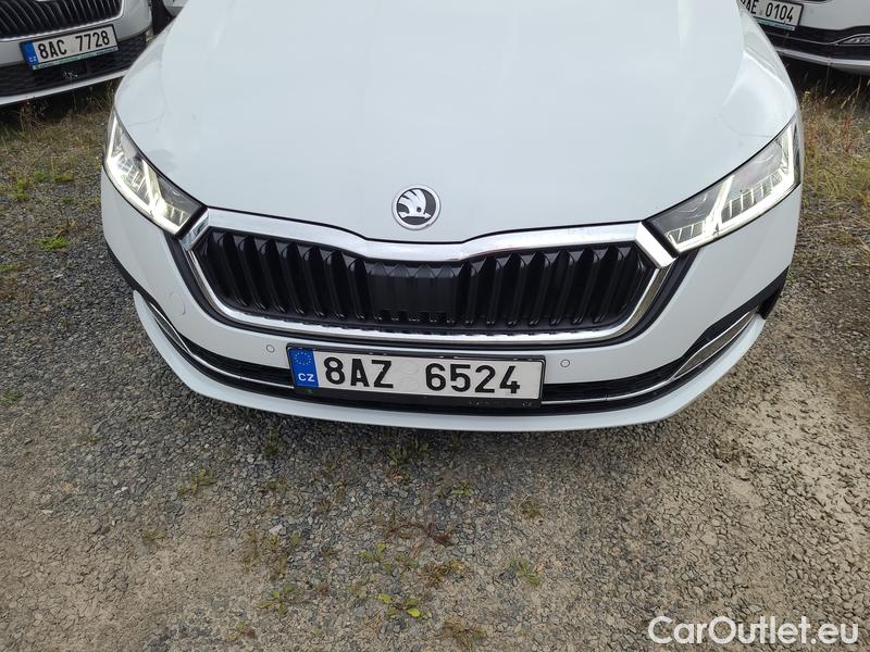  Skoda  Octavia  Lim. (NX3)(2020) Oct. 2.0TDI 110 Style AT 5d #2